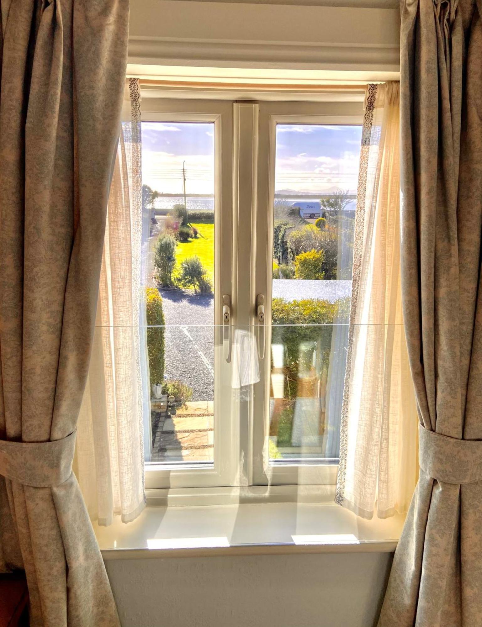 The Artist Residence Dublin Boutique B&B Саттон Экстерьер фото